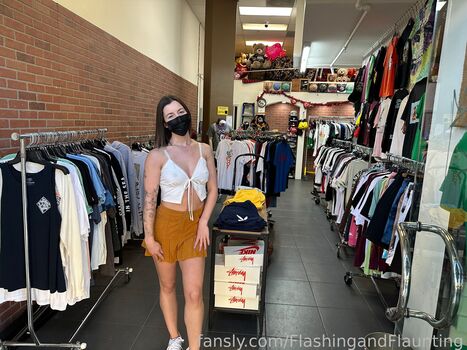 Flashingemma leaked private photo uncensored HD quality