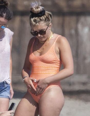Florence pugh  page leaked private photo uncensored HD quality