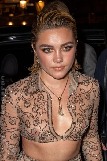 Florence pugh  page leaked private photo uncensored HD quality