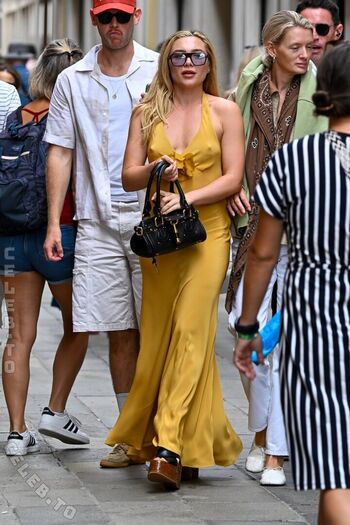 Florence pugh  page leaked private photo uncensored HD quality
