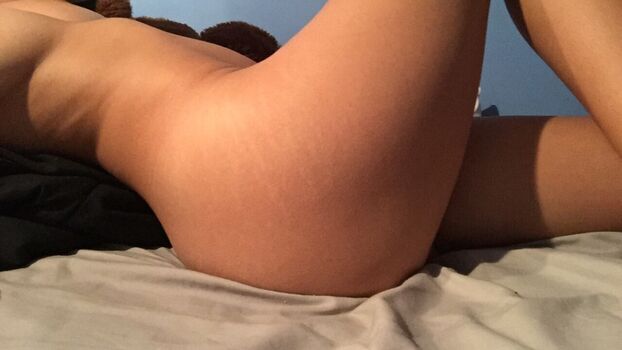 Frenchkissthepvssy leaked private photo uncensored HD quality
