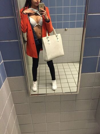 Frenchkissthepvssy leaked private photo uncensored HD quality