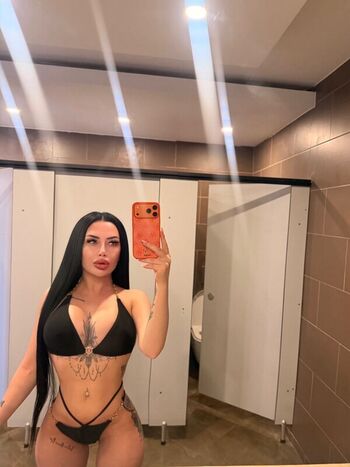 Gizem bilgen page leaked private photo uncensored HD quality
