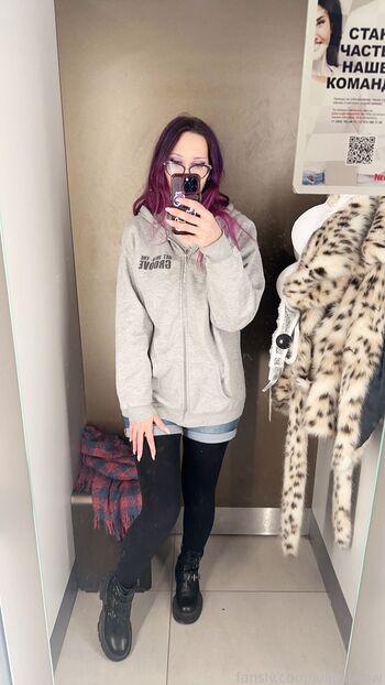 Gliese  page leaked private photo uncensored HD quality