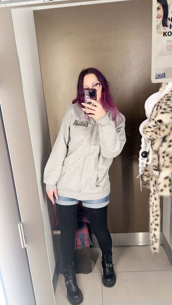 Gliese  page leaked private photo uncensored HD quality