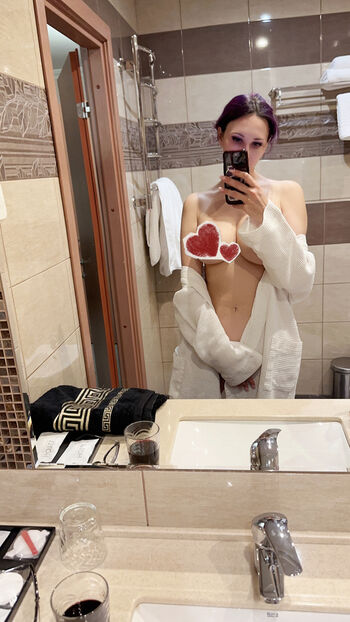 Gliese  page leaked private photo uncensored HD quality