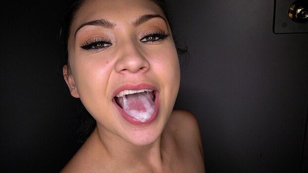 Gloryhole swallow  page leaked private photo uncensored HD quality