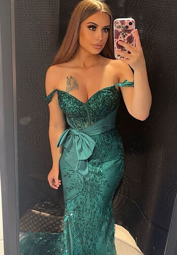 Godzaline page leaked private photo uncensored HD quality