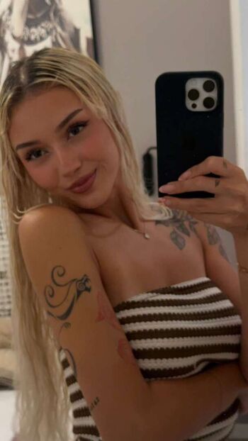 Gwendolynceline  page leaked private photo uncensored HD quality