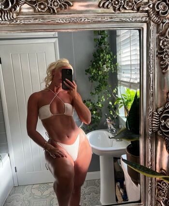 Gym booty bubble butts leaked private photo uncensored HD quality