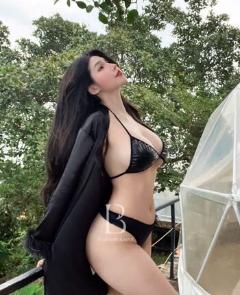 Ha my duyen page leaked private photo uncensored HD quality