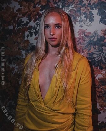 Hailey van lith page leaked private photo uncensored HD quality