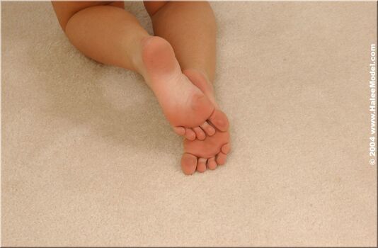 Halee model page leaked private photo uncensored HD quality