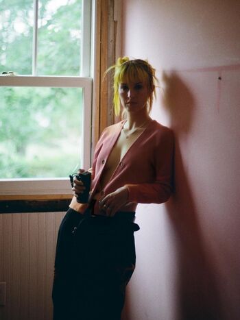 Hayley williams page leaked private photo uncensored HD quality