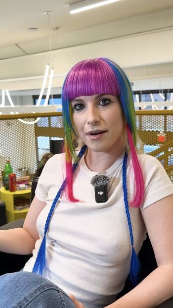 Hayley williams page leaked private photo uncensored HD quality