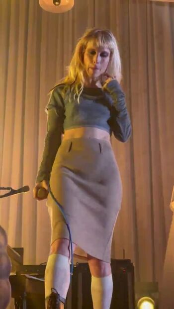 Hayley williams page leaked private photo uncensored HD quality