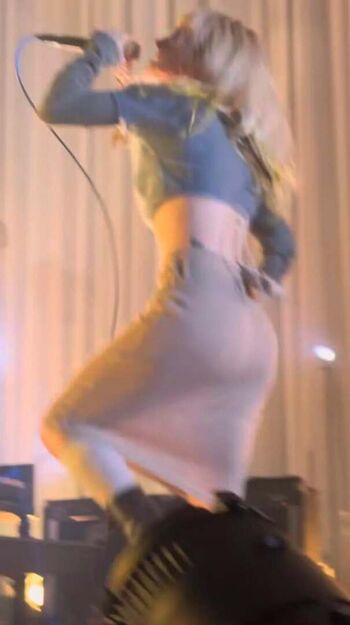 Hayley williams page leaked private photo uncensored HD quality