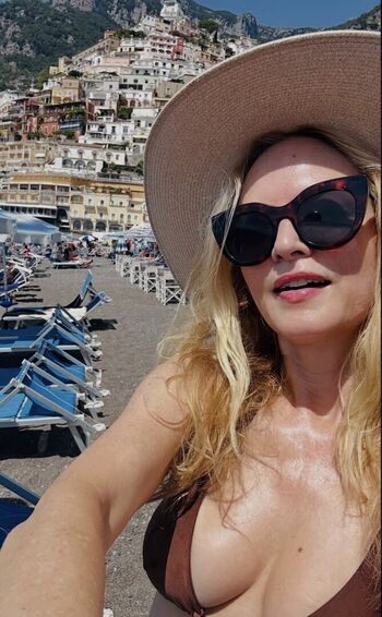 Heather graham page leaked private photo uncensored HD quality