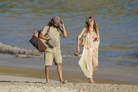 Heidi klum  page leaked private photo uncensored HD quality