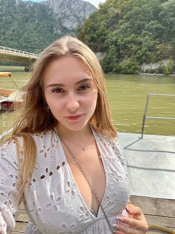 Heiligejulia page leaked private photo uncensored HD quality