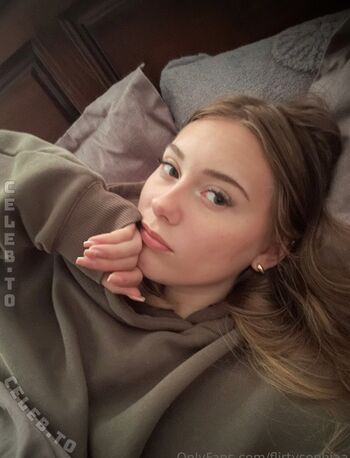 Heiligejulia leaked private photo uncensored HD quality