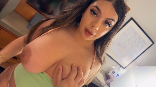Heyitzgigi leaked private photo uncensored HD quality
