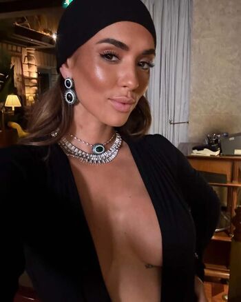 Hilona gos page leaked private photo uncensored HD quality