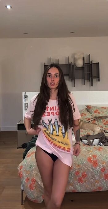 Hilona gos page leaked private photo uncensored HD quality