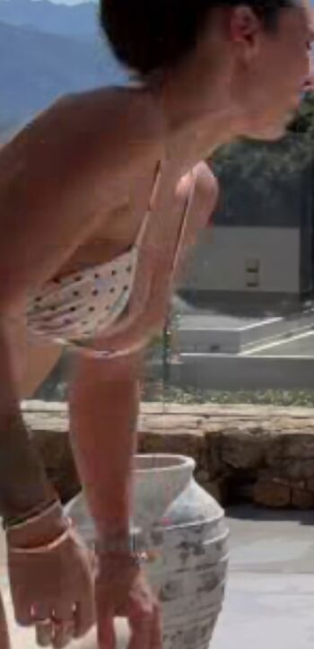 Hilona gos leaked private photo uncensored HD quality