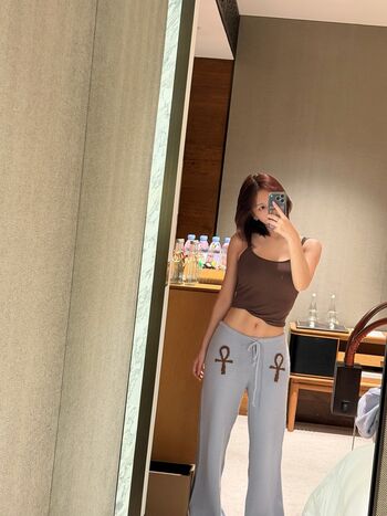 Hirai momo page leaked private photo uncensored HD quality