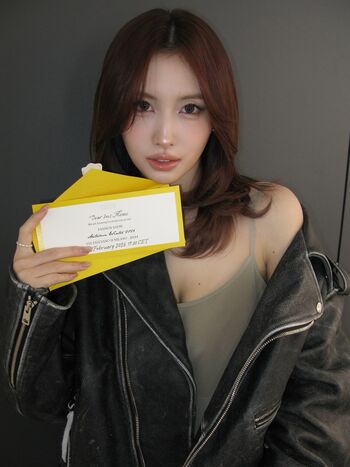 Hirai momo page leaked private photo uncensored HD quality