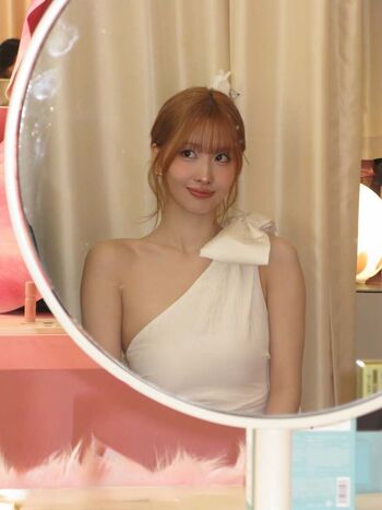 Hirai momo page leaked private photo uncensored HD quality