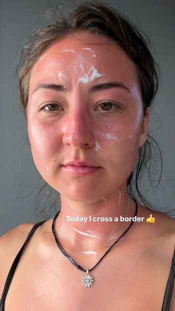 Hitchhikercourtney leaked private photo uncensored HD quality