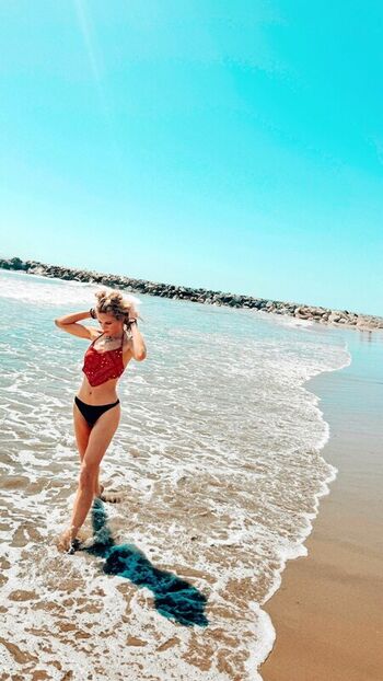 Hollie bennett leaked private photo uncensored HD quality