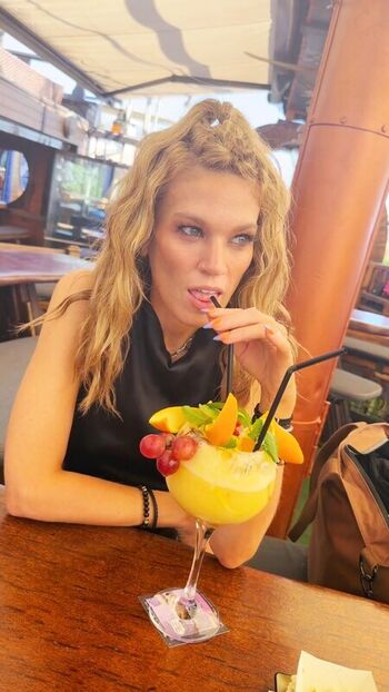 Hollie bennett leaked private photo uncensored HD quality