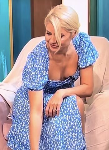 Holly willoughby leaked private photo uncensored HD quality
