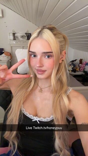 Honeypuu leaked private photo uncensored HD quality