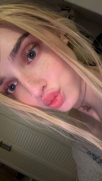 Honeypuu leaked private photo uncensored HD quality