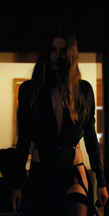 Hunter schafer page leaked private photo uncensored HD quality