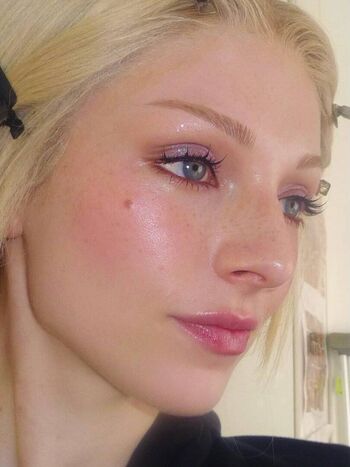 Hunter schafer page leaked private photo uncensored HD quality