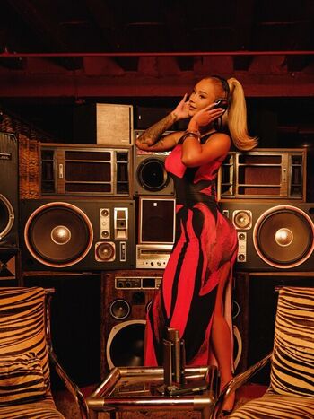 Iggy azalea  page leaked private photo uncensored HD quality
