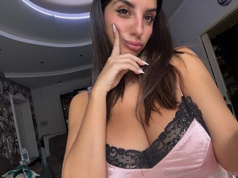 Ika d auria  page leaked private photo uncensored HD quality