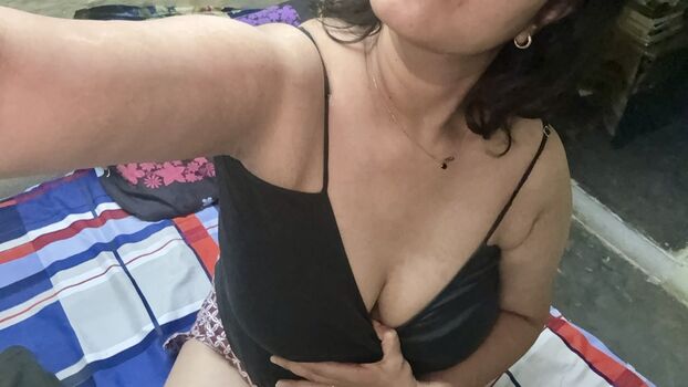 Indian naughty stuff page leaked private photo uncensored HD quality