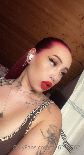 Inkedlauraa leaked private photo uncensored HD quality
