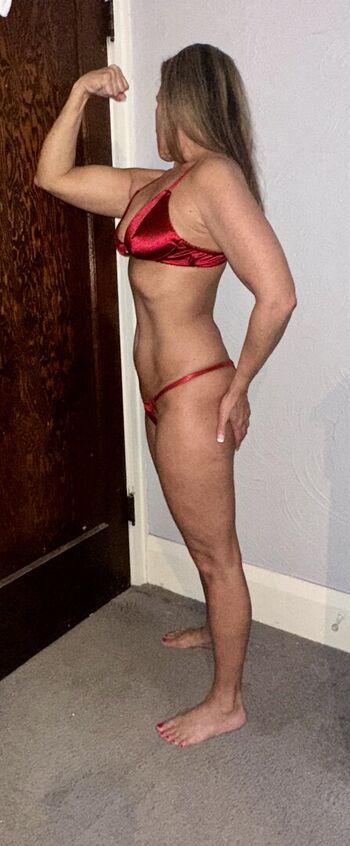 Intrigued wife leaked private photo uncensored HD quality