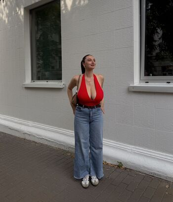 Iramostova leaked private photo uncensored HD quality