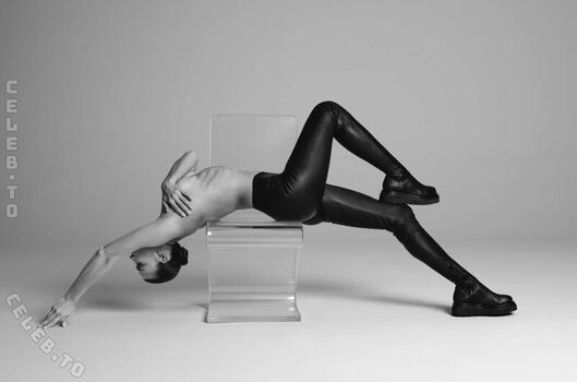 Irina shayk  page leaked private photo uncensored HD quality