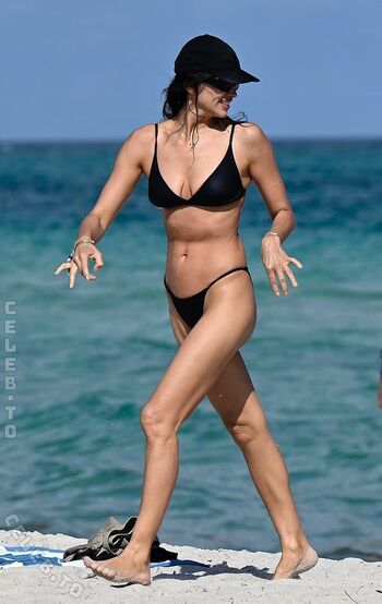 Irina shayk  page leaked private photo uncensored HD quality