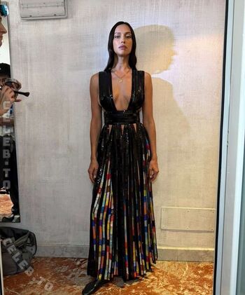 Irina shayk  page leaked private photo uncensored HD quality