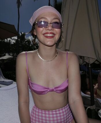 Iris apatow page leaked private photo uncensored HD quality